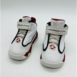 AIR JORDAN WHITE LEATHER SNEAKERS SIZE BABY 4